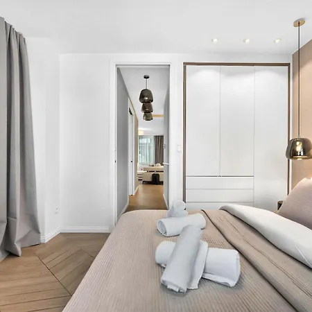 Designer Flagship For 6 - By Presidential Palace Apartman Pozsony