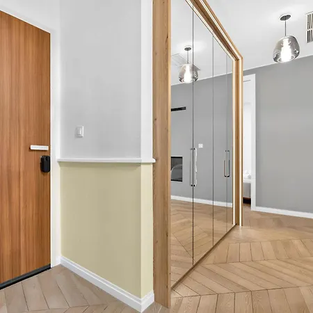 Designer Flagship For 6 - By Presidential Palace Apartman Pozsony
